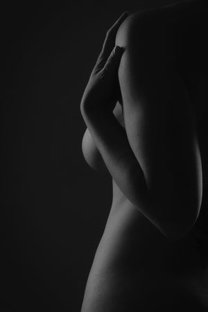 Your Secret Photography - Photography located in Bowling Green KY  and Nashville TN area - Boudoir - Artistic - Cosplay - Erotica