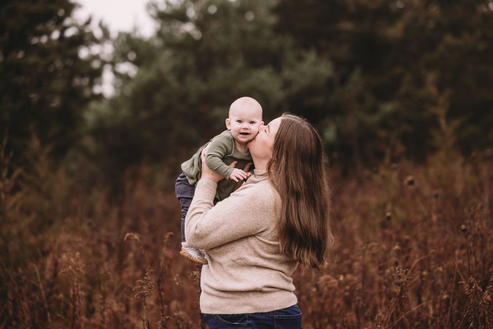 Family photographer Indiana
Ohio family photography sessions
Lifestyle newborn photographer Indiana