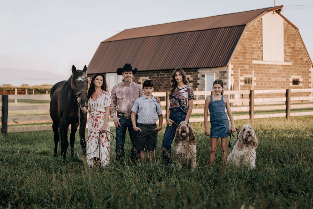 Family photographer Indiana
Ohio family photography sessions
Lifestyle newborn photographer Indiana