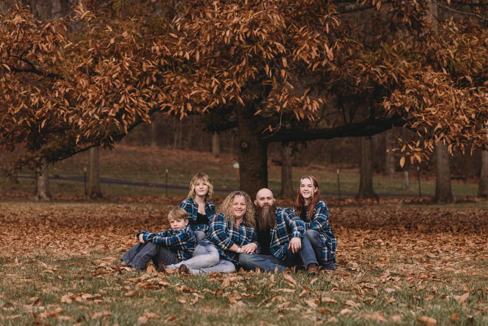 Family photographer Indiana
Ohio family photography sessions
Lifestyle newborn photographer Indiana