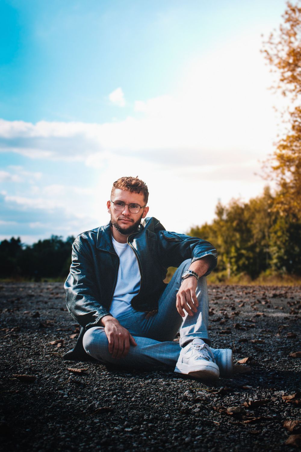 Séance photo de Florent sur le thème Peaky Blinders, avec une ambiance rétro et élégante, capturant l'esprit de l'époque avec un style disti
