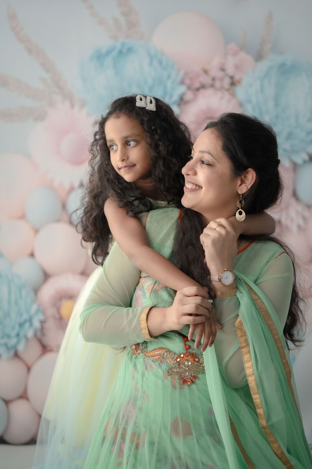 mom and daughter