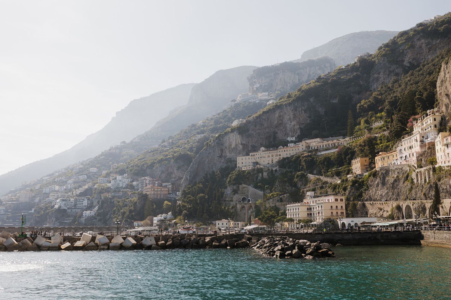 Amalfi Coast Photographer - Positano, Ravello, Amalfi, Maiori elopement, proposal, wedding creator. Book your photoshoot.