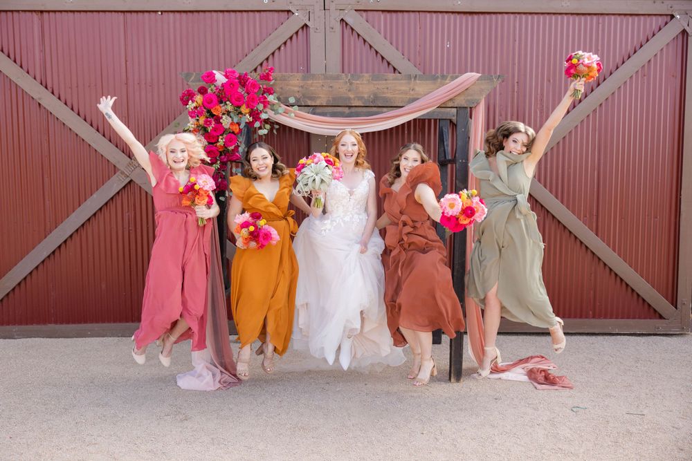 Wedding at Desert Foothills Event Center in Phoenix, Arizona by Jen Lynn Studios.