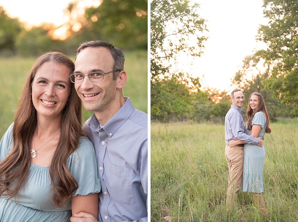 Family of 8 Outdoor Field Summer Portraits by Bartlesville Photographer Kristi Bray Photography