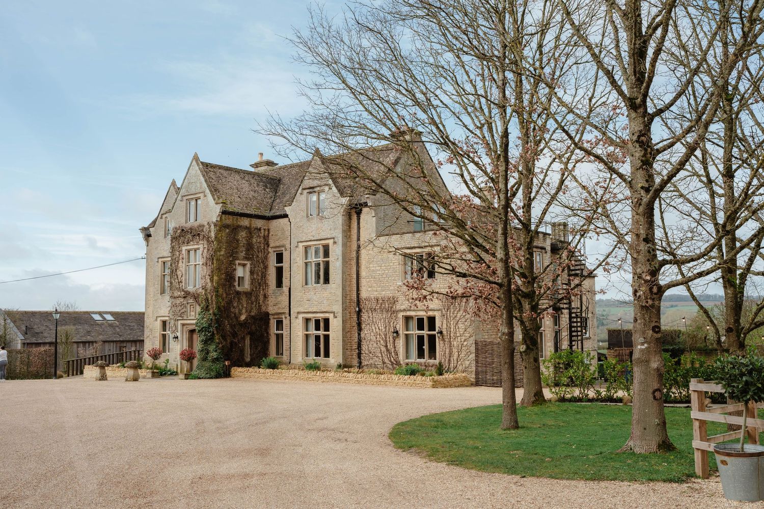 Hyde House Wedding Photographer Cotswolds Zara Davis Photography Gloucestershire Cheltenham