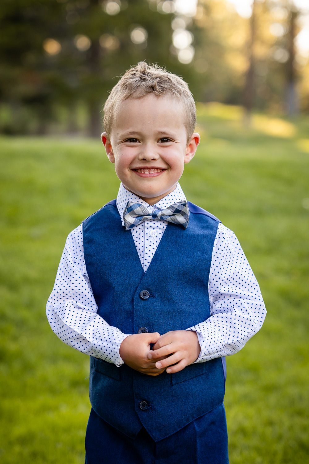 Los Gatos Family and Newborn Photographer Cindy Tucey does extended family photo session in Tahoe Donner, Truckee, CA
