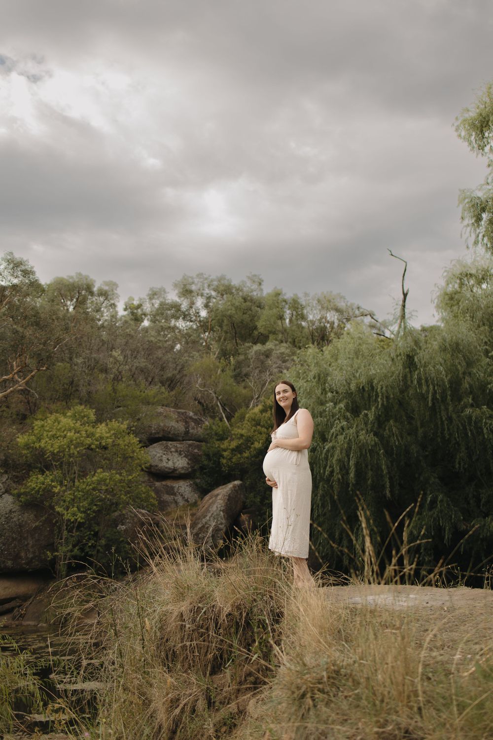 Outdoor Inverell maternity photography
