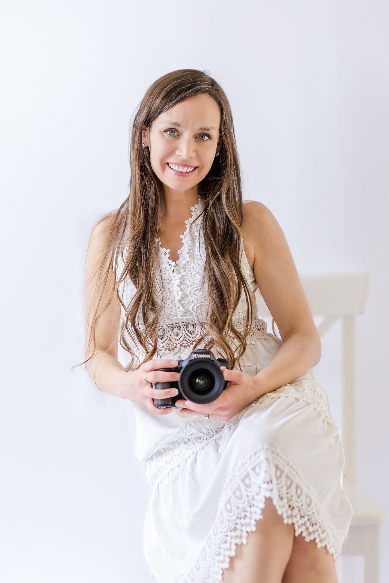 Portrait of a family, wedding, maternity, newborn, nature, and portrait photographer serving Williamsburg Virginia and all of Hampton Roads.
