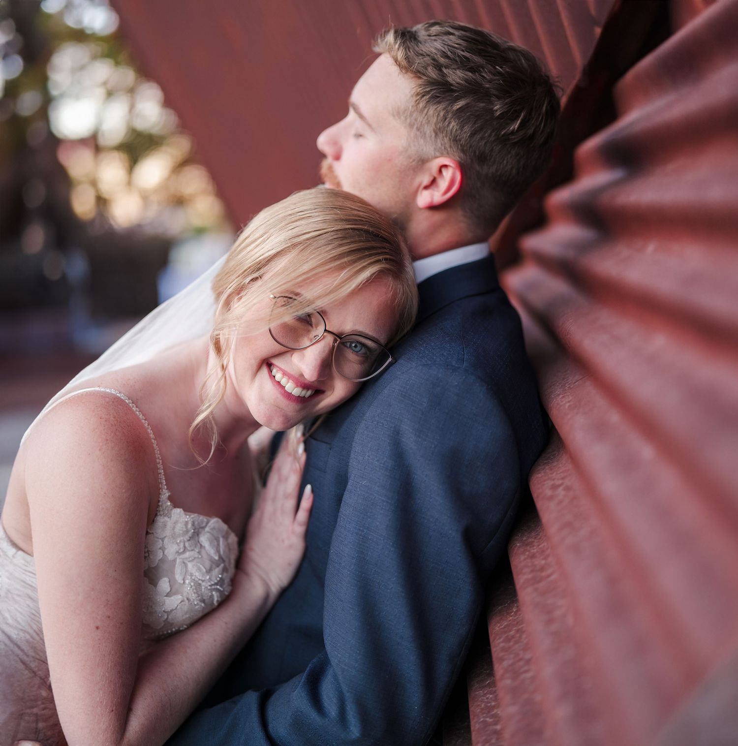 elegant bride and groom in columbus ohio wedding