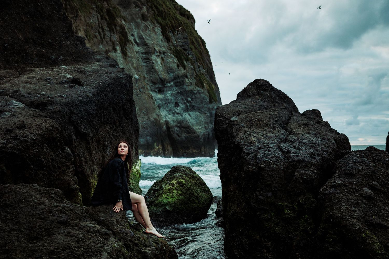 Portrait photo session at the beach, in Ribeira Grande, Azores.