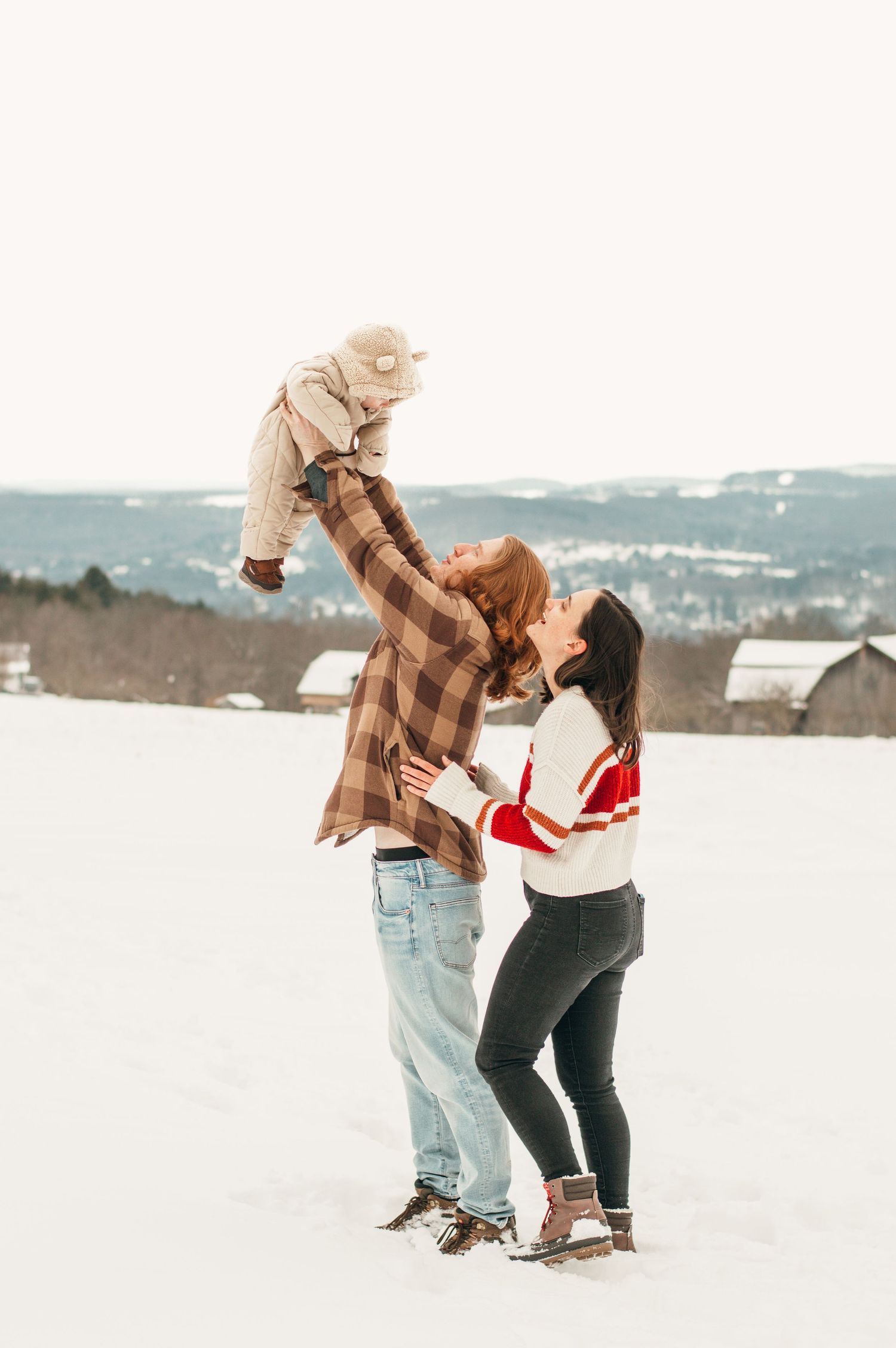 Winter photos in western new york. Winter family photos.