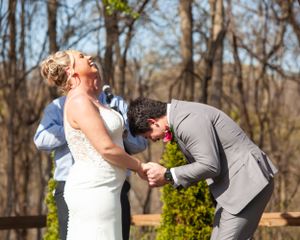 photography by platinum photo at Tall Oaks Event Center, amazing photographer in kirtland ohio, gorgeous wedding at tall oaks in ohio