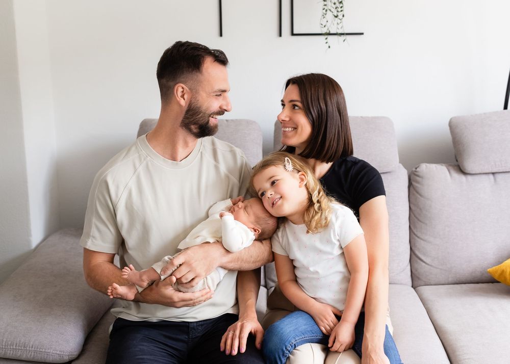 Mobile Fotografin in Nürtingen & Filderstadt. Newborn, Babybauch, Familie. Warm, liebevoll, authentisch. Jetzt Fotoshooting sichern.