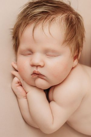 Amy Gray Photography | Newborn, Cake smash, Headshots, Couple, Children, maternity & Family Photographer in Ayr and Girvan