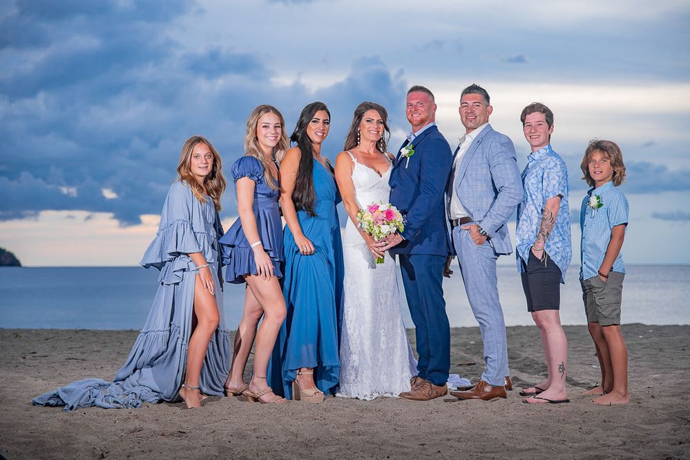 Family photoshoot at El Mangrove, Costa Rica