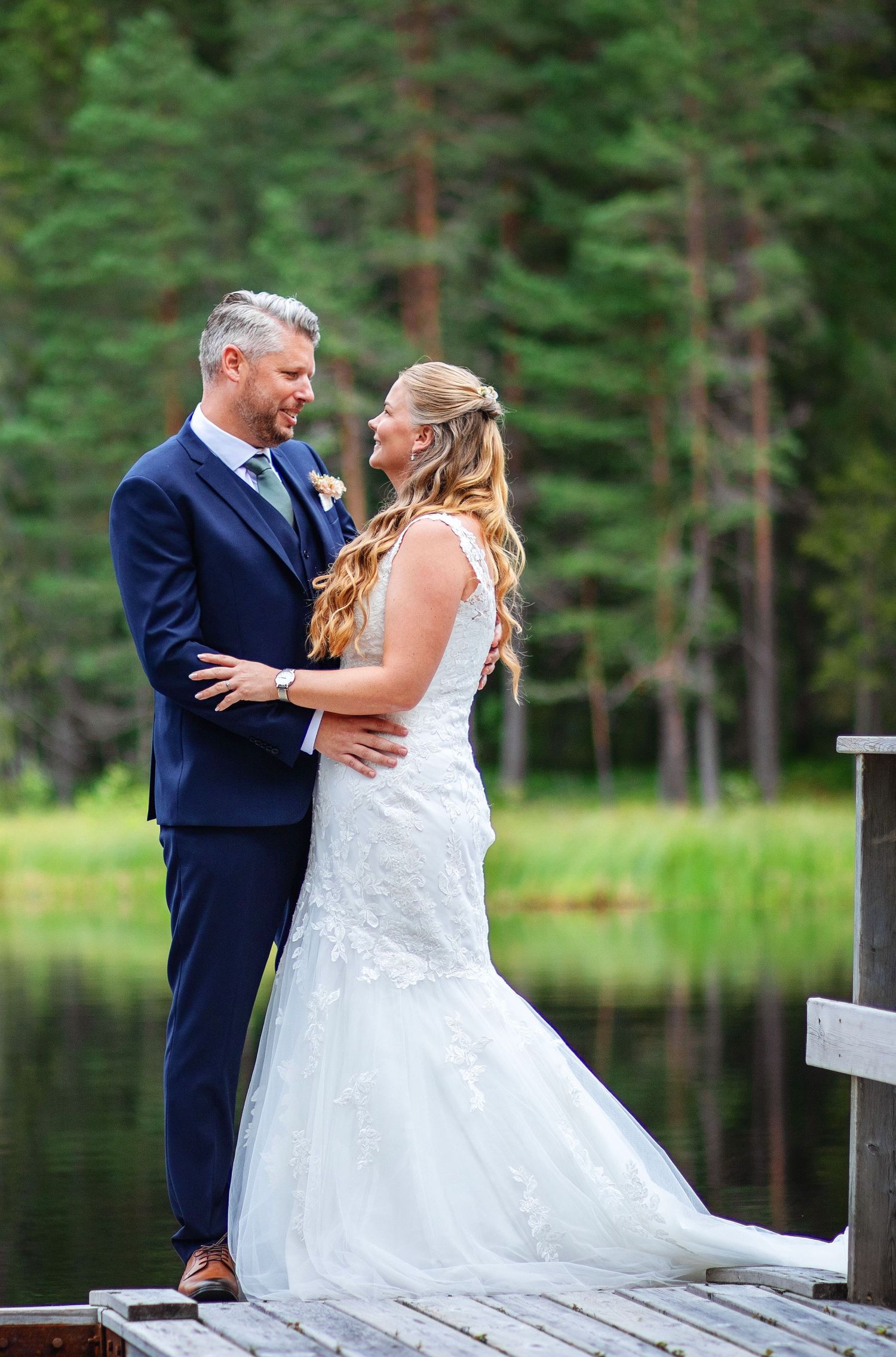 Elopement Bröllop. Bröllopsfotograf Sundsvall. Bröllopsfotograf Härnösand. Bröllopsfotograf kramfors.  Bröllopsfotograf Timrå. Rymningsbröll