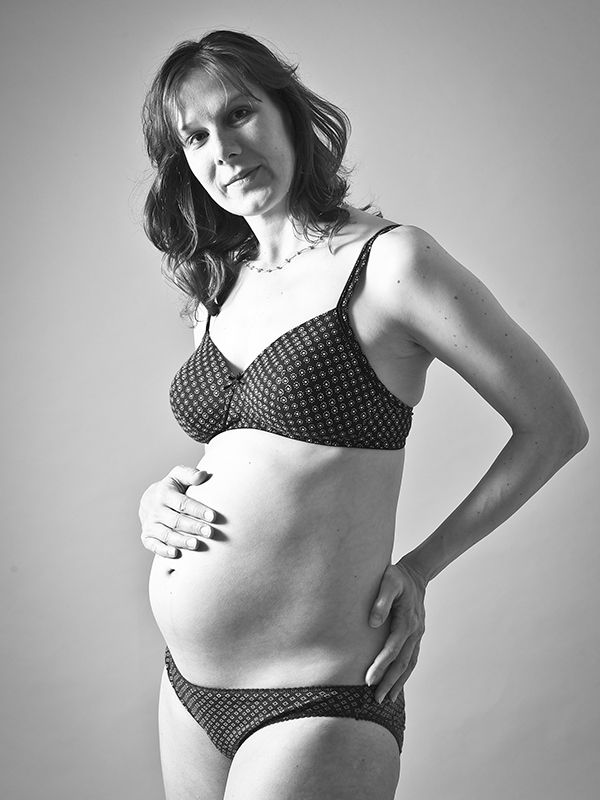 Black and white maternity photography in portrait studio High Wycombe, Abigail's Studio