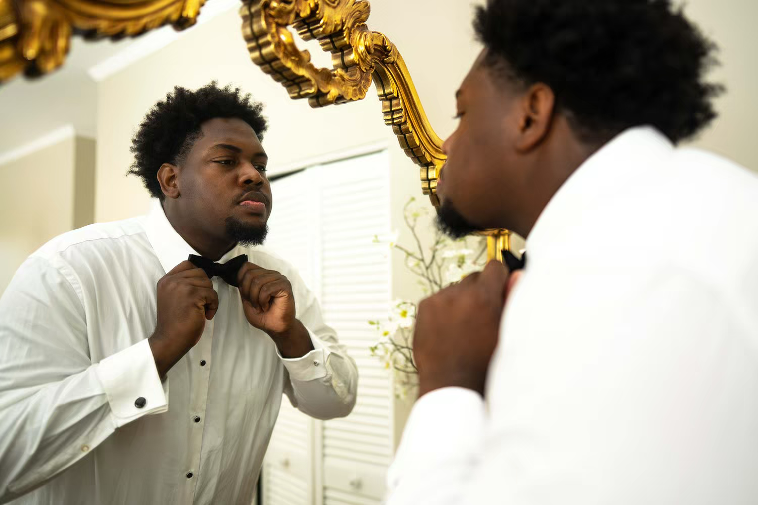groom getting ready at Alum Creek Farm Wedding