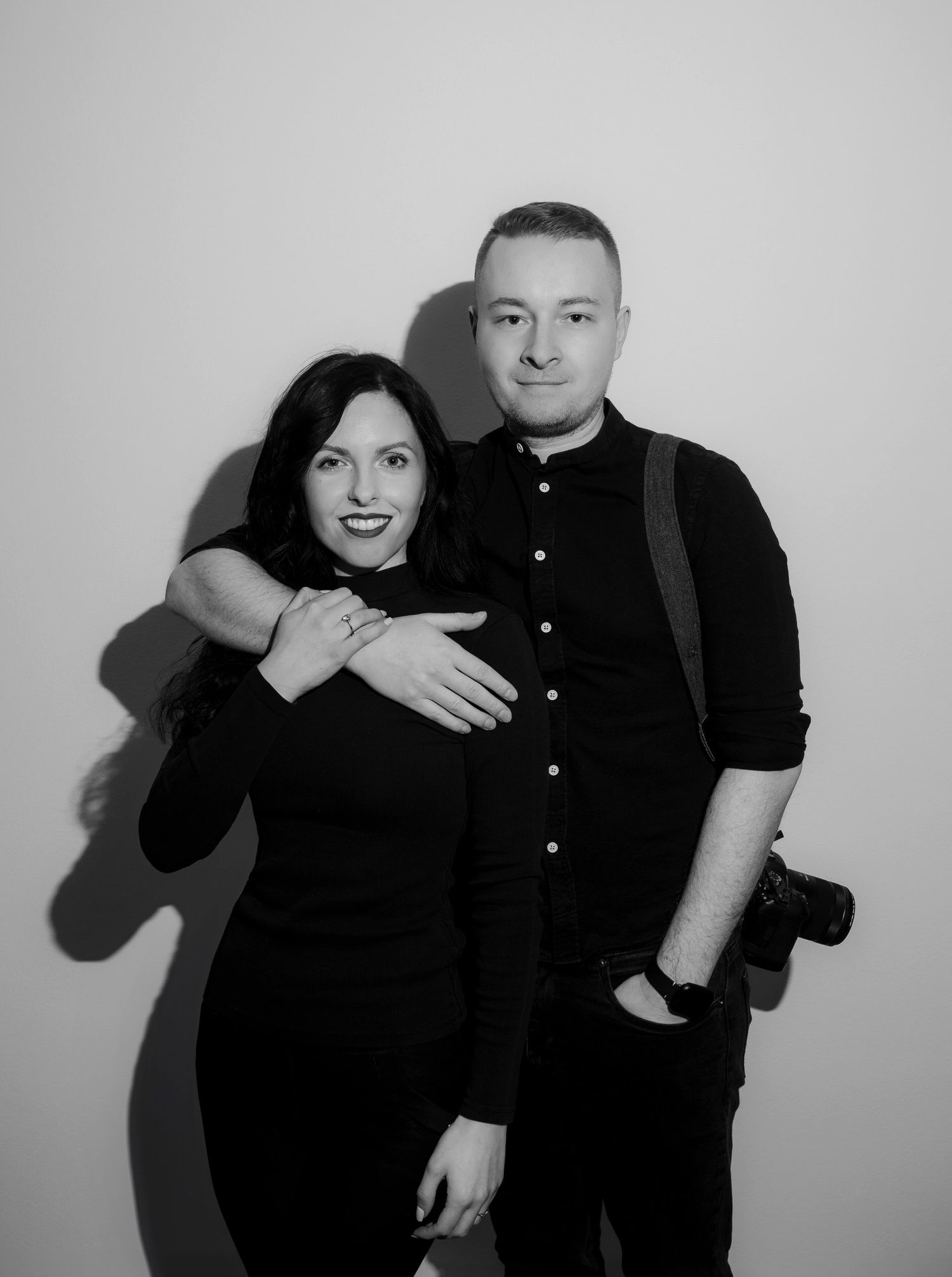 Robert Gálik je profesionálny svadobný fotograf. Spolu s manželkou Carmen vytvárajú jedinečné svadobné fotografie.