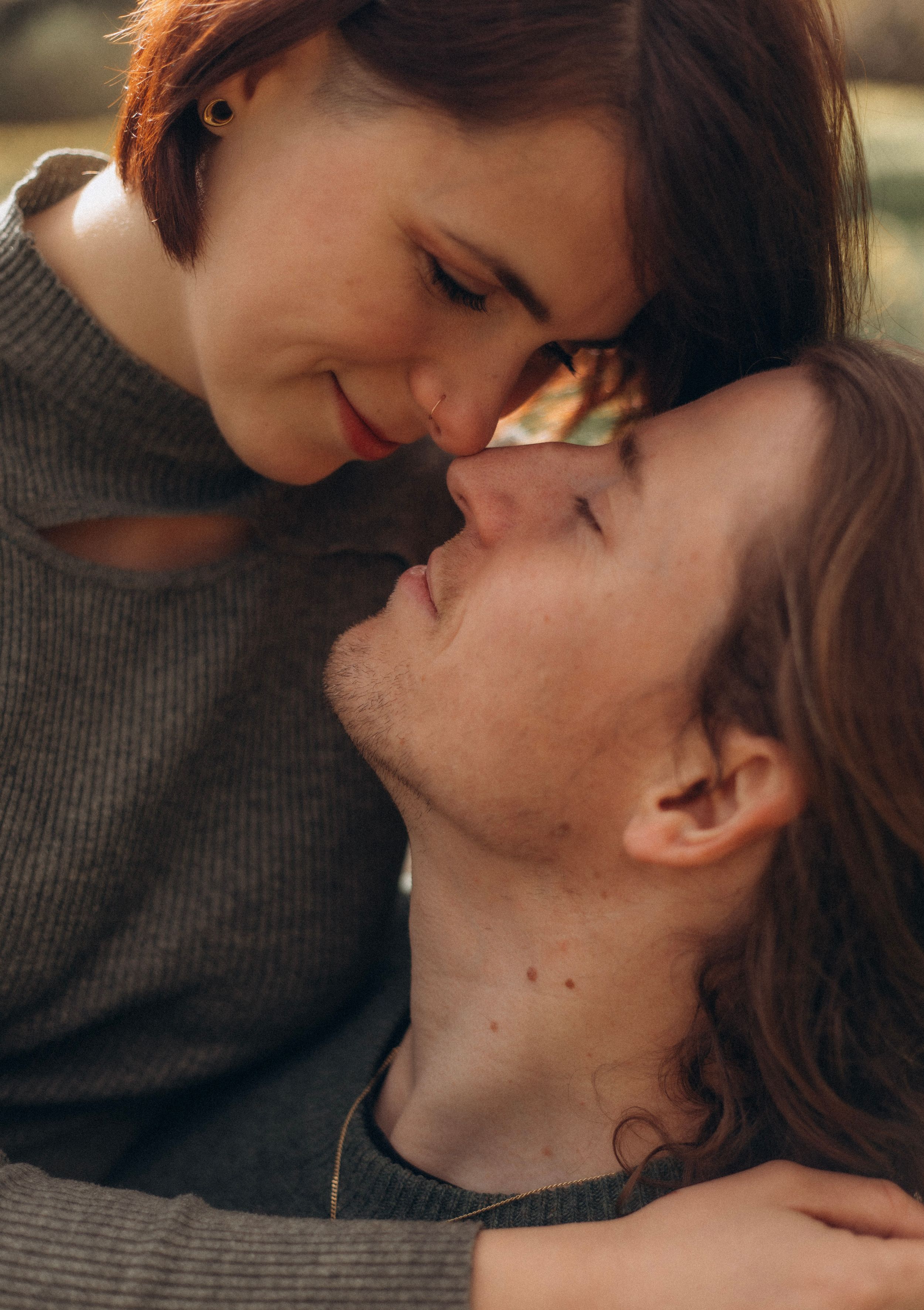Couple session in Bagatelle with a cinematic and vintage atmosphere