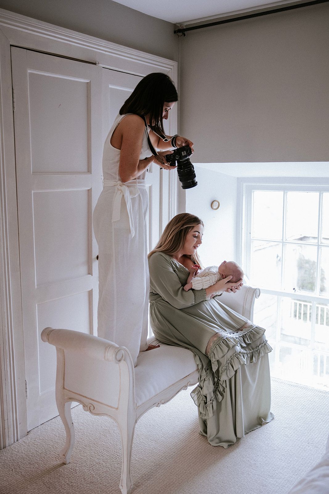 learn newborn photography newborn photography training maternity photography training