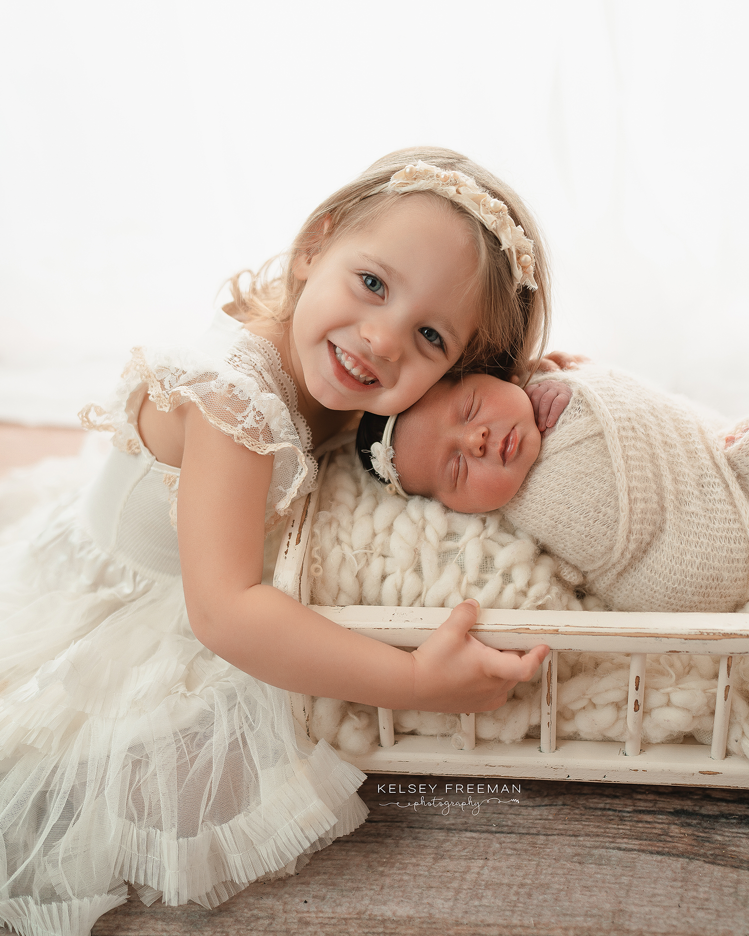 Newborn, maternity, & family photography studio located in between Atlanta, Georgia and Birmingham, Alabama with full service photo studio.