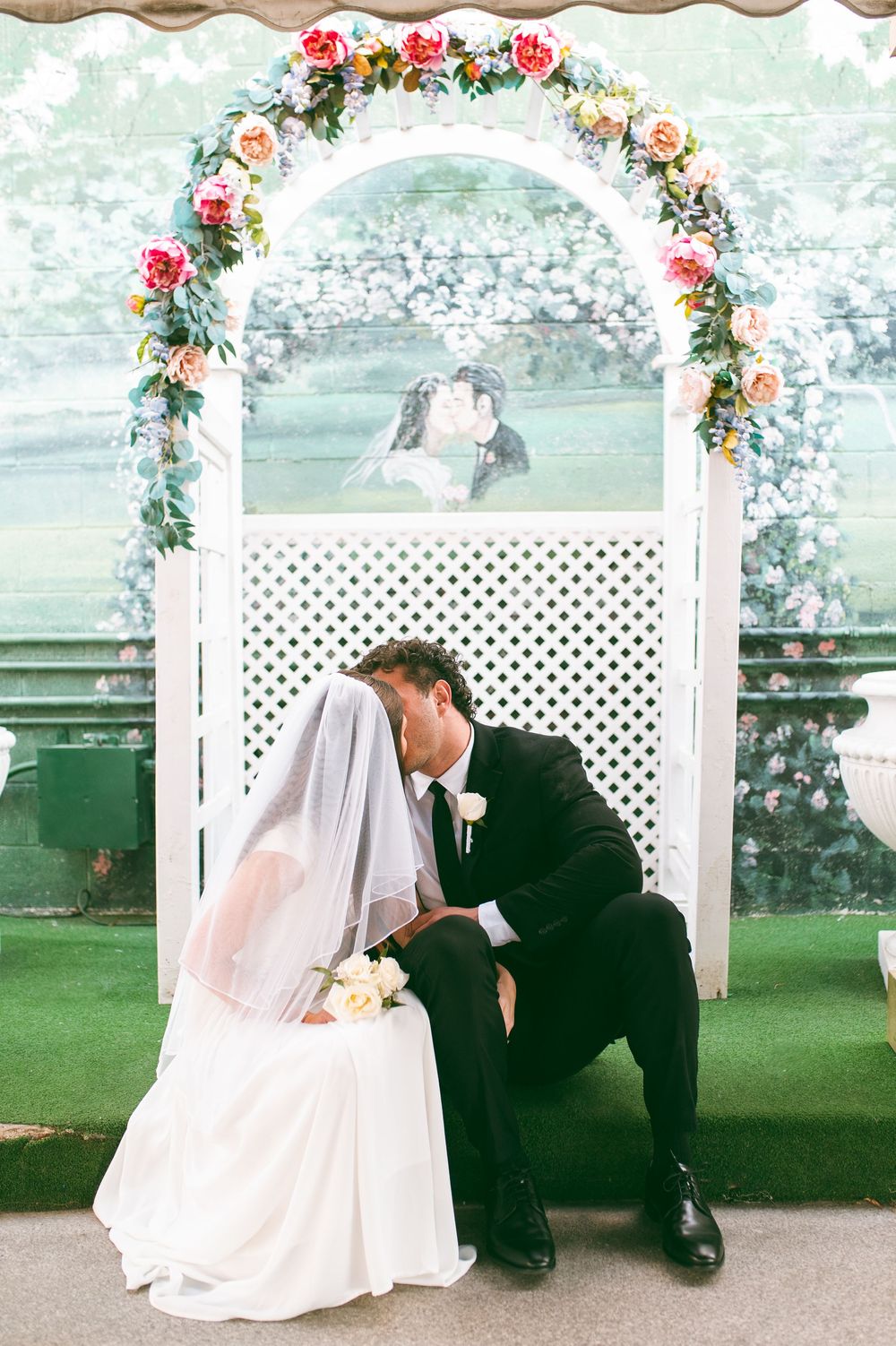Tunnel of Love wedding at the Little White chapel