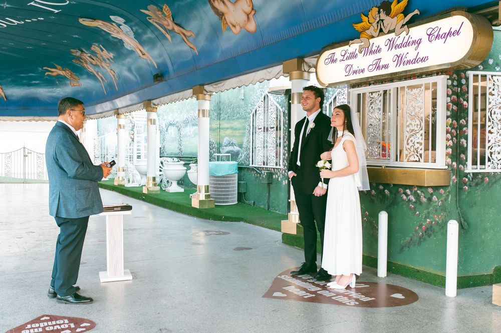 Tunnel of Love wedding at the Little White chapel