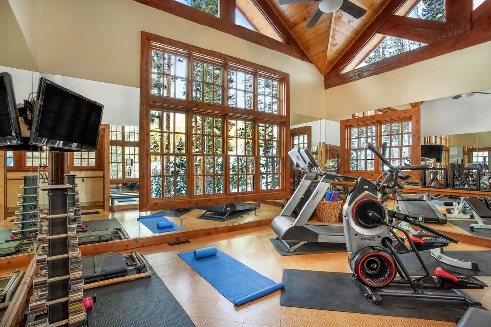 Location Destination Short Term rental 
Airbnb photography images