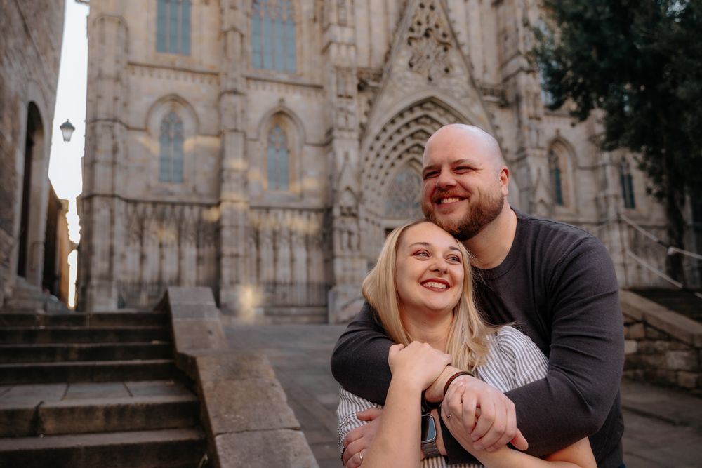 Joyful couple portrait Barcelona Cathedral morning BarcelonaLoversPH