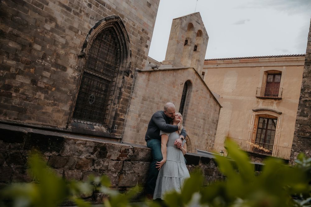 Couple celebrating 10th anniversary near Bisbe Bridge Barcelona BarcelonaLoversPH