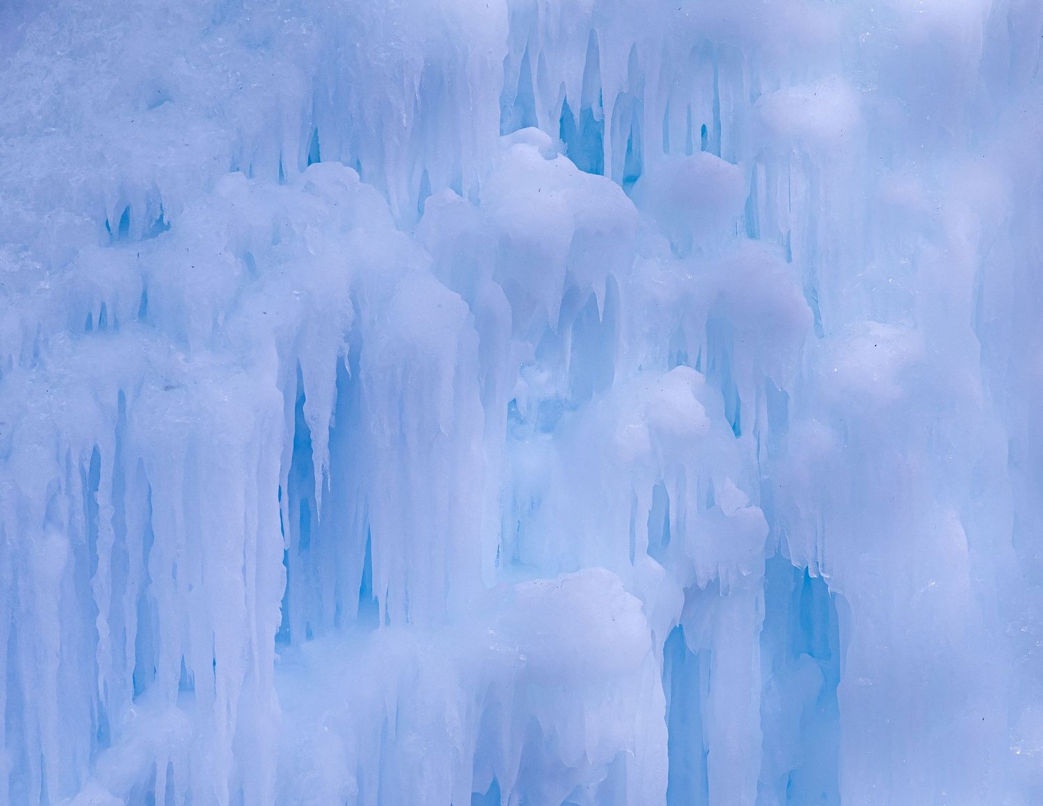 Frozen Waterfall in Johnston Canyon, Rundle Mountain, Banff National Park, Ice, Soft light
