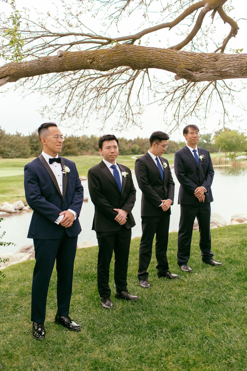 Documentary style wedding photographer Omaha