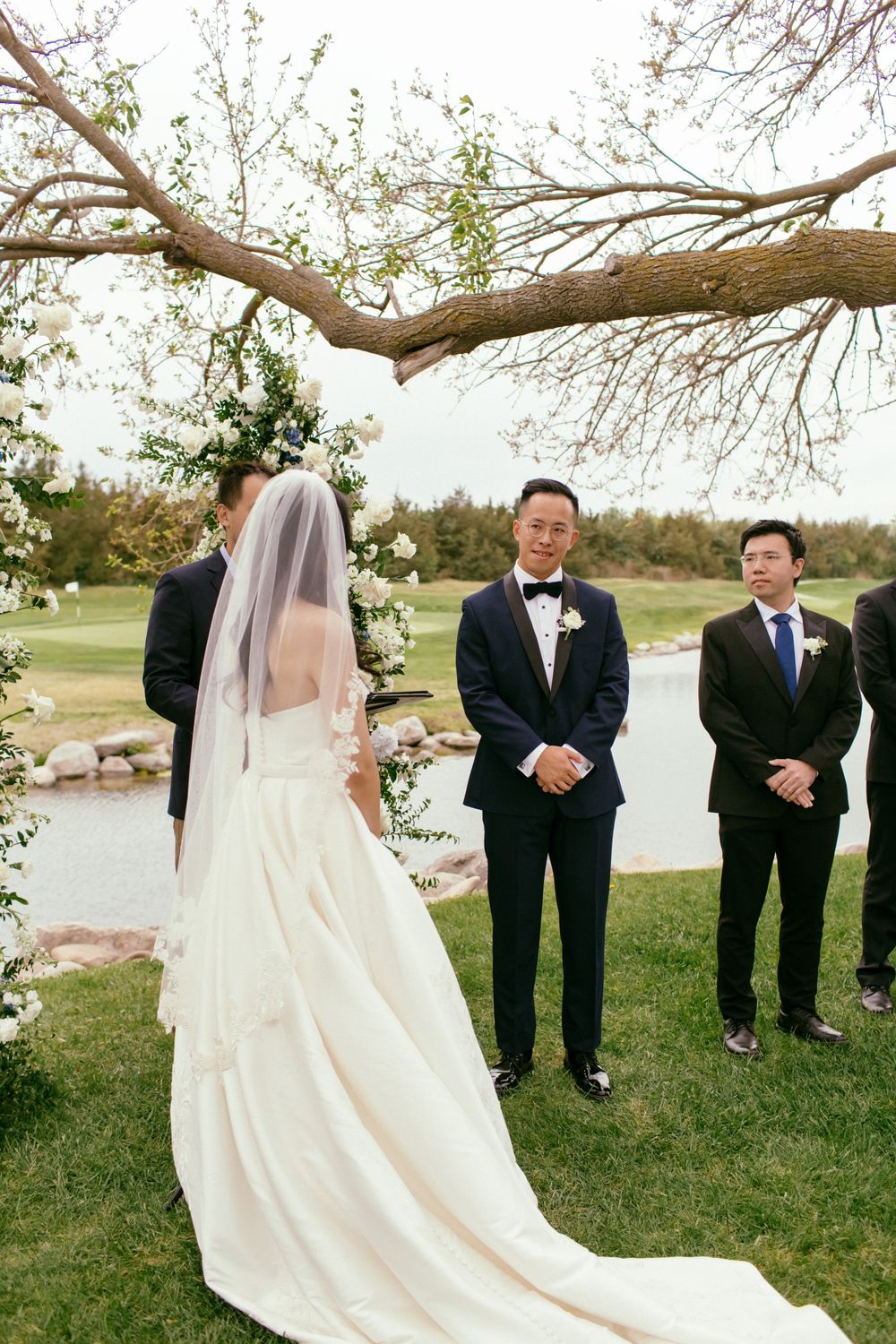 Destination wedding photographer Omaha