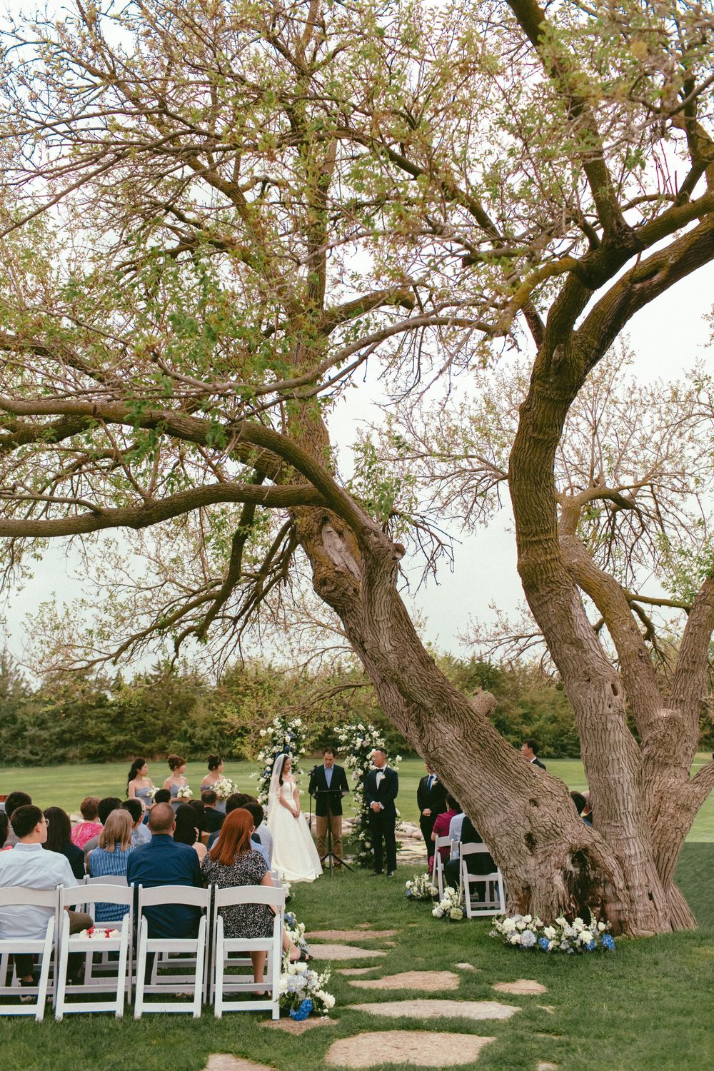 Destination wedding photographer Omaha