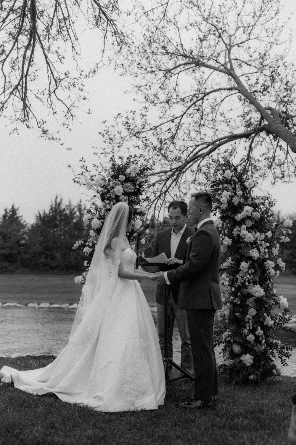 Destination wedding photographer Omaha