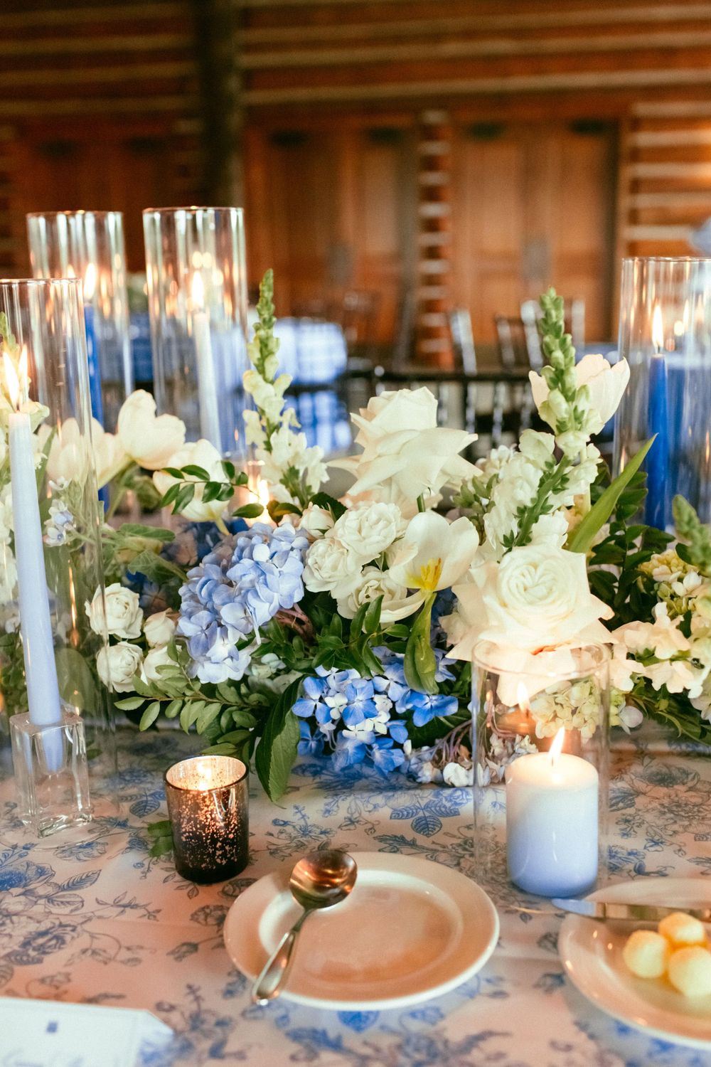 Destination wedding photographer Omaha