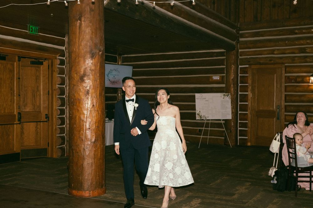 Destination wedding photographer Omaha