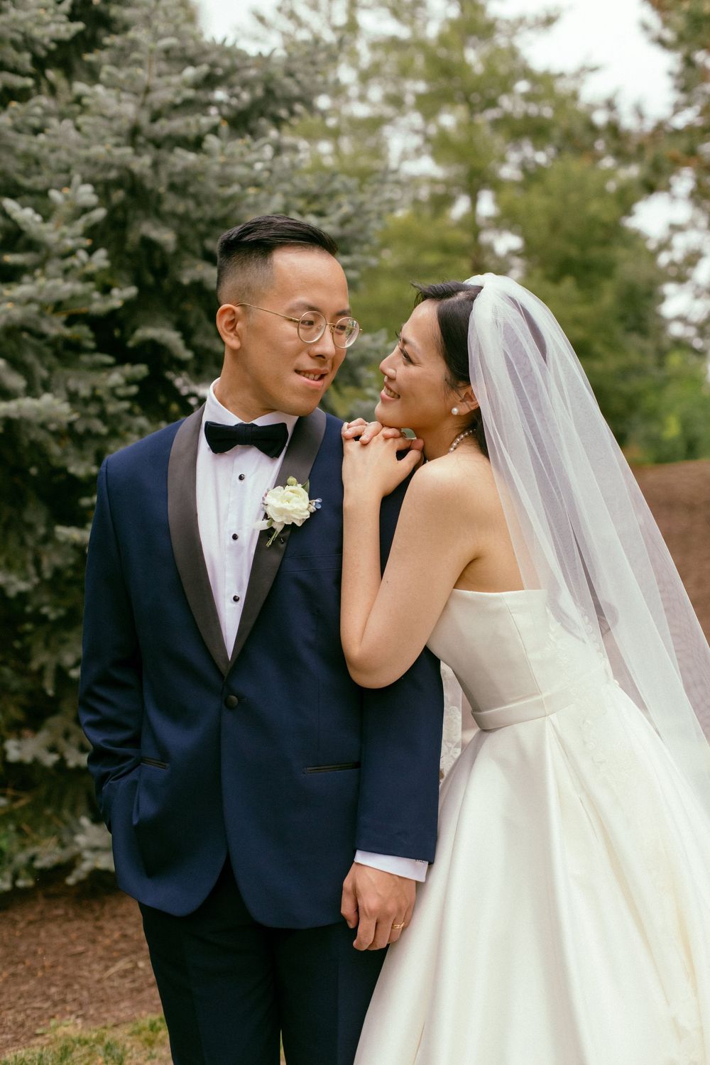 Destination wedding photographer Omaha