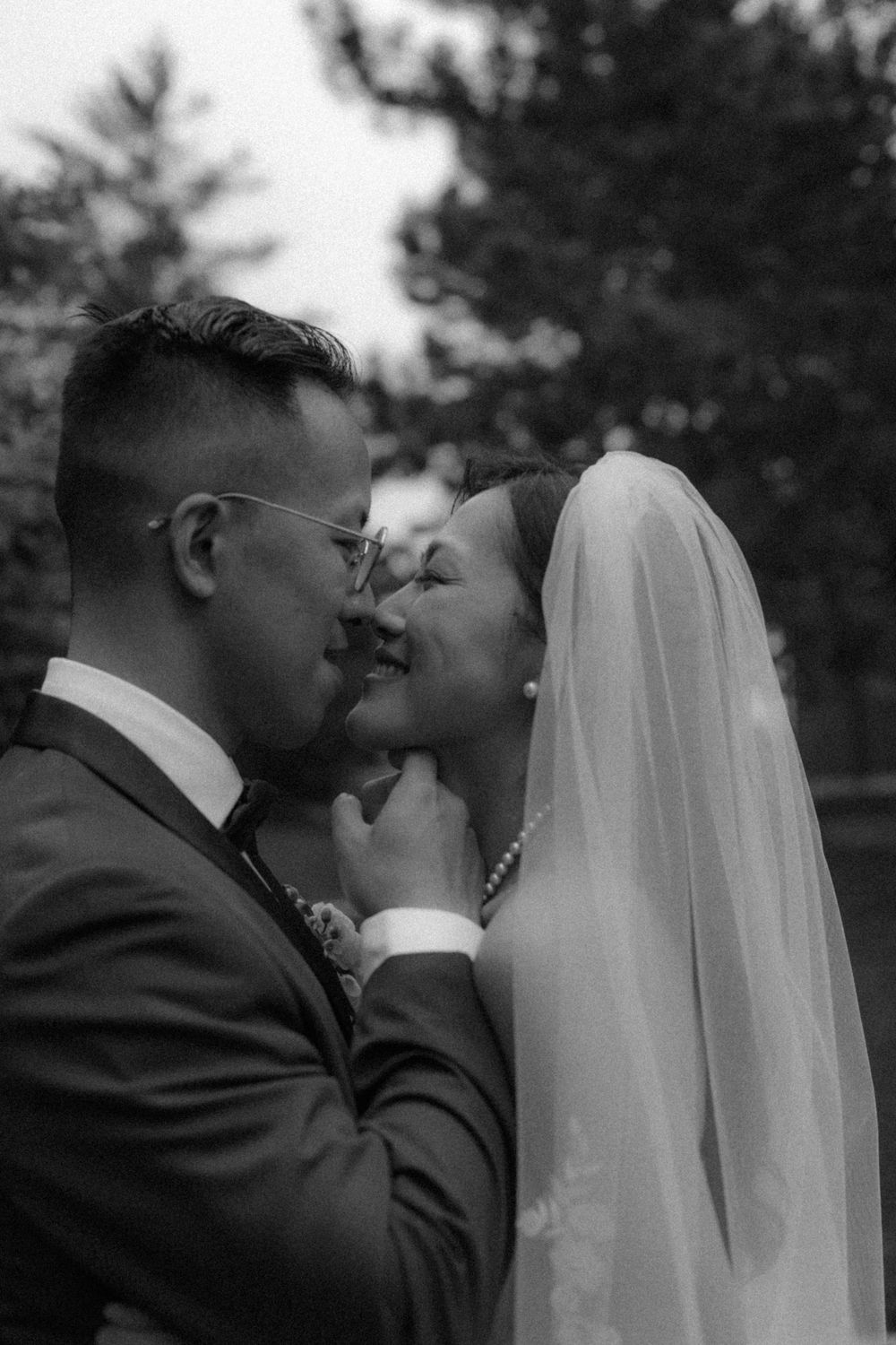 Destination wedding photographer Omaha