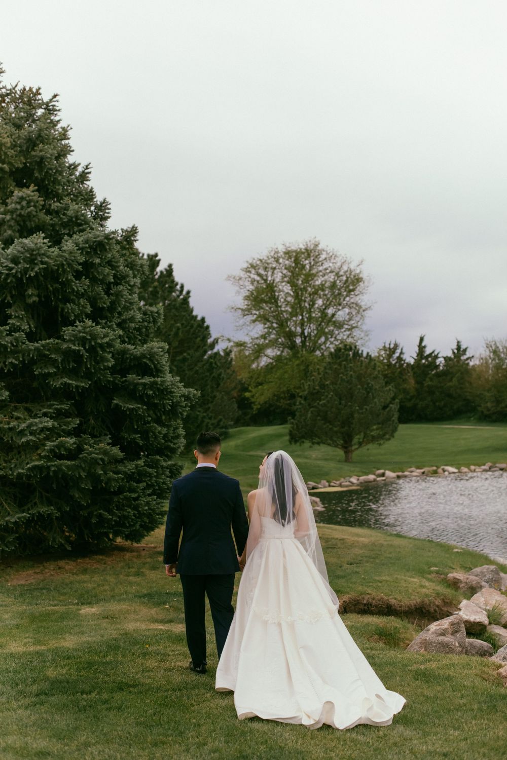 Destination wedding photographer Omaha