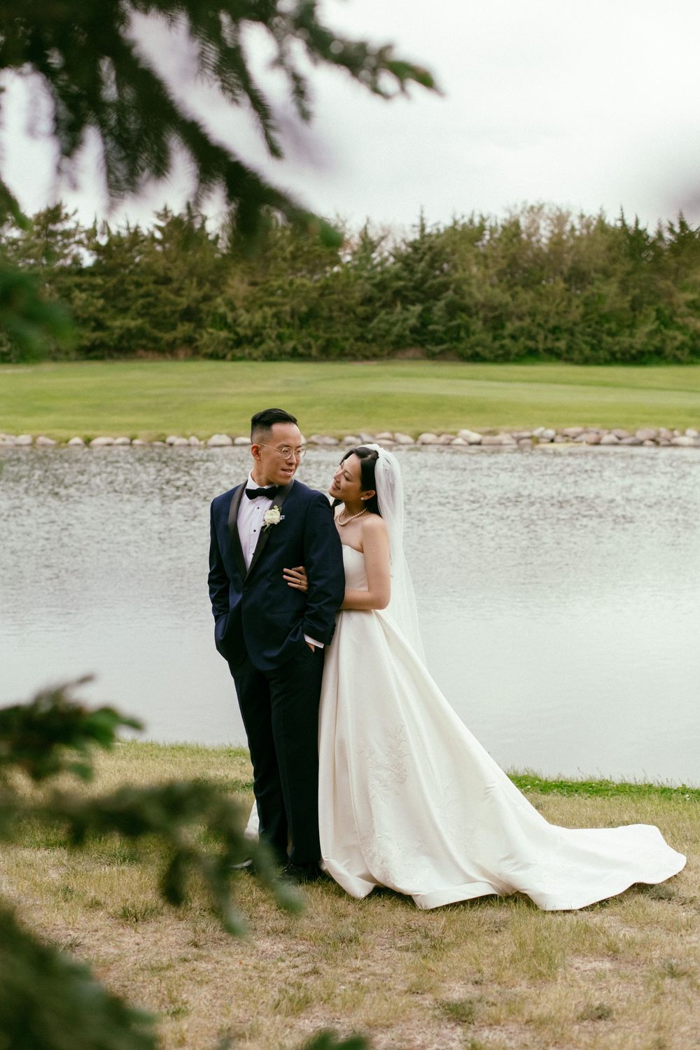 Destination wedding photographer Omaha