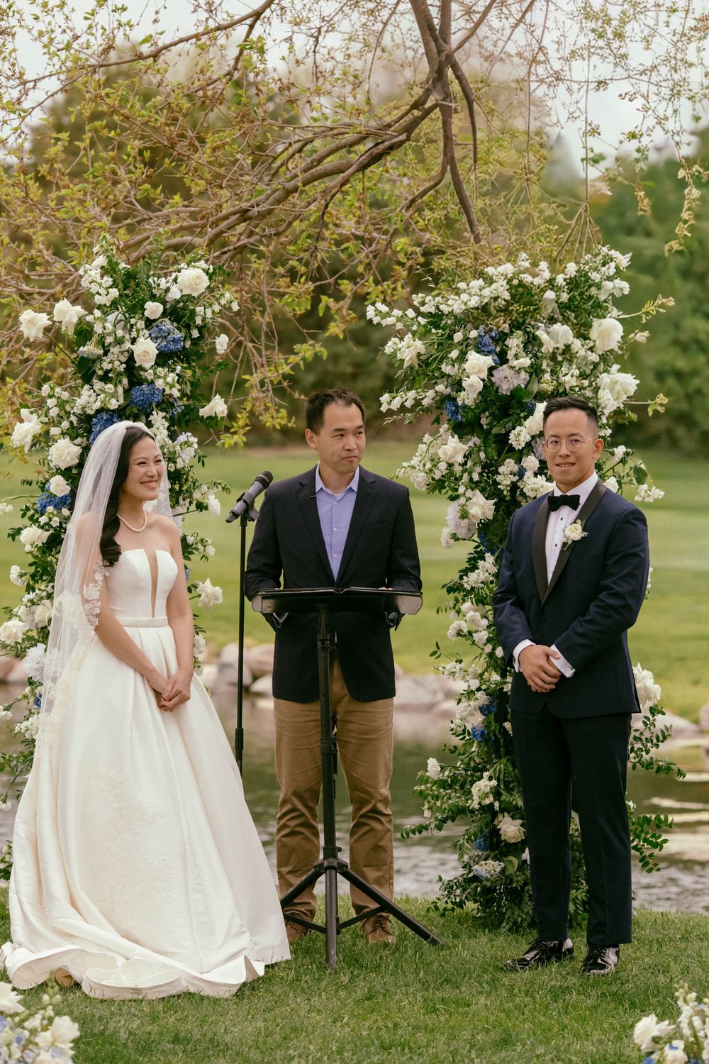 Destination wedding photographer Omaha