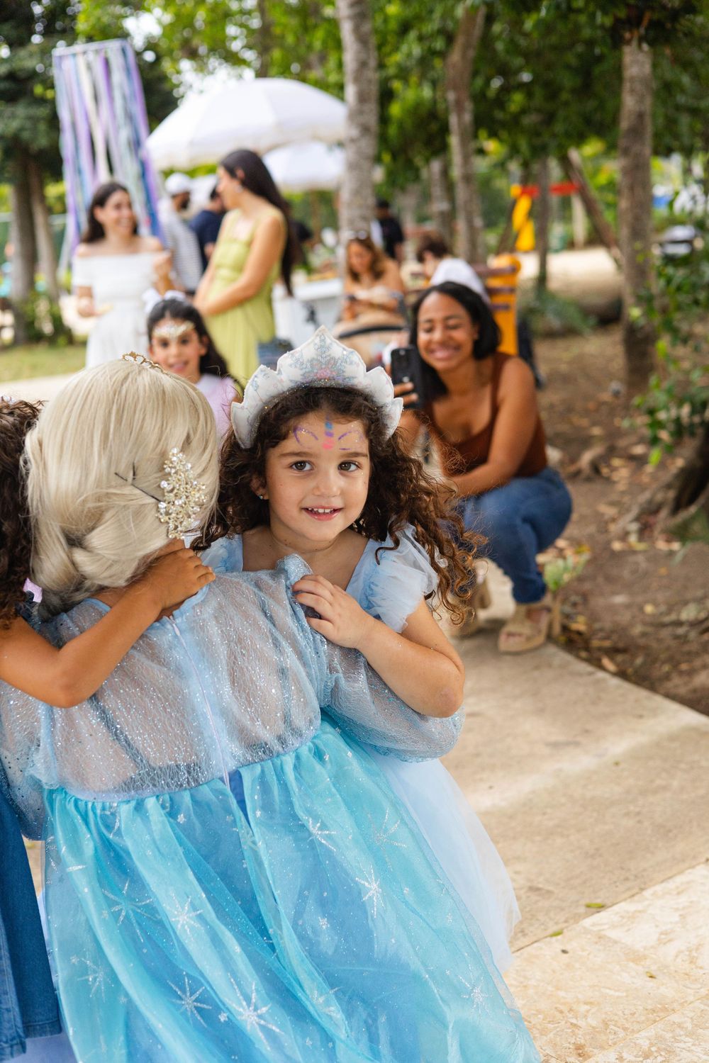 Lifestyle birthday photography capturing genuine smiles in Punta Cana.