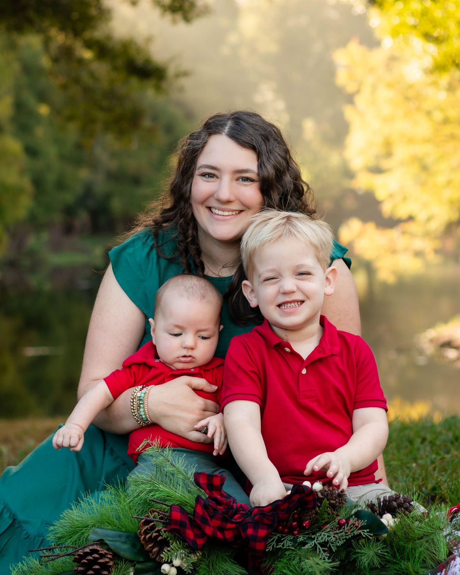Family photo session in Orlando, Florida – captured by Lucy Knox Photography. Holiday Minis