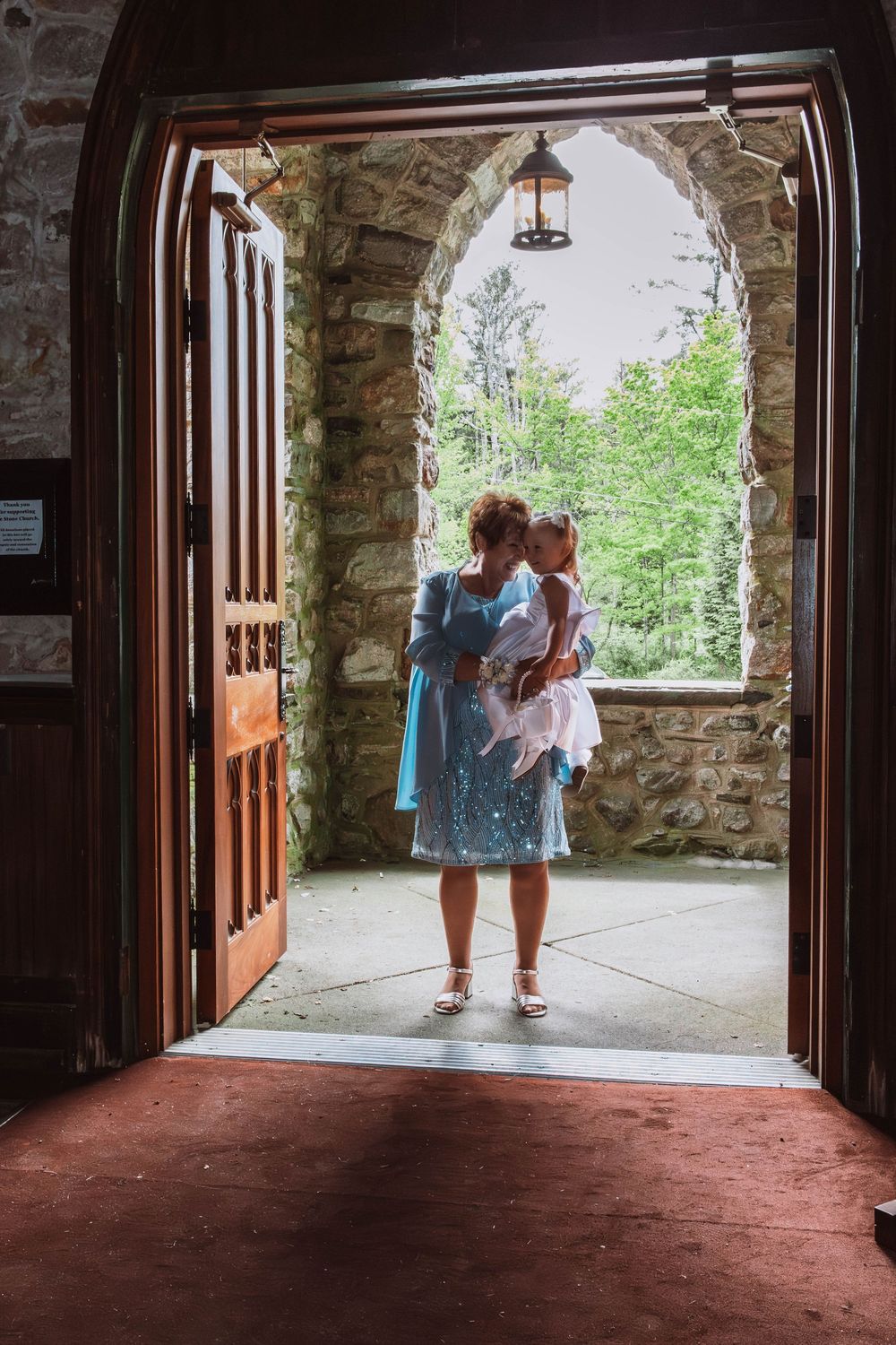 Cragsmoor stone church wedding ceremony in Hudson Valley NY