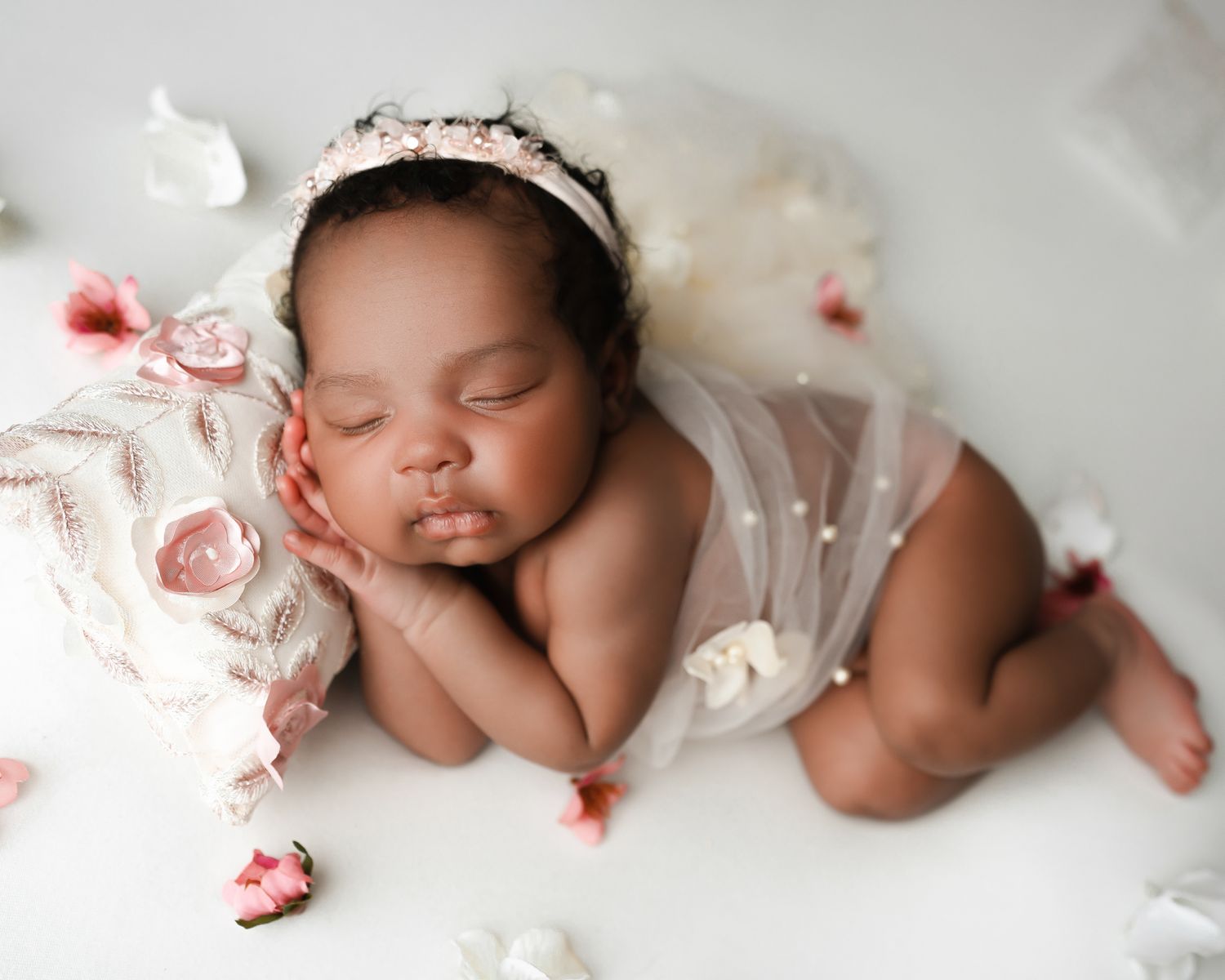 Newborn photography studio located in between Atlanta, Georgia and Birmingham, Alabama with full service photo studio.