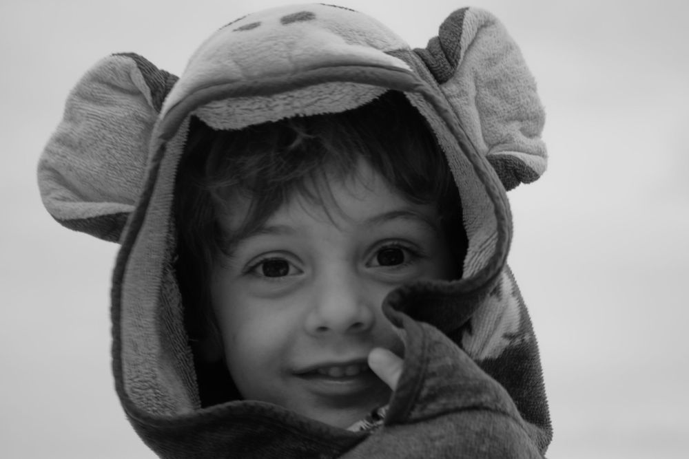 Photographe portrait et famille dans le Grésivaudan et en Isère - Photo d'enfant à la plage d'Arcachon