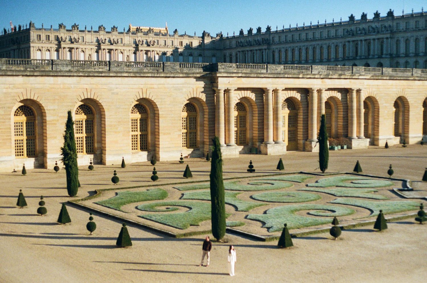 Paris film wedding photographer, paris film photographer, paris weddings on film, paris luxury wedding, paris analog photographer, 35mm film